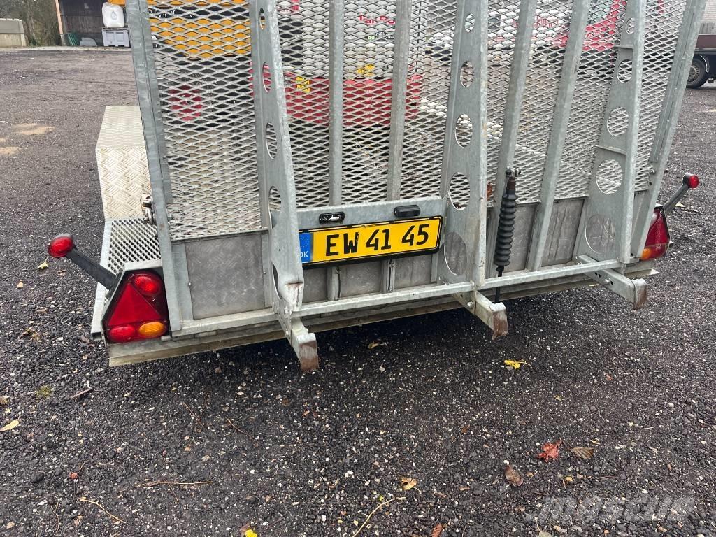 Takeuchi TB 210 R Minibagger < 7t