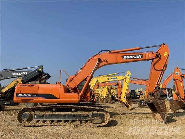 Doosan DH300 Raupenbagger