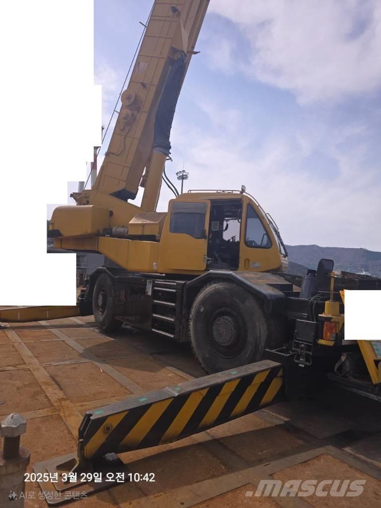 Kobelco RK 450 Ruwterrein kranen