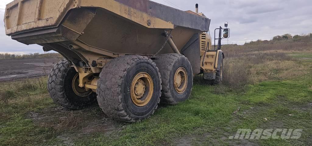 CAT A 730 Dumper - Knickgelenk