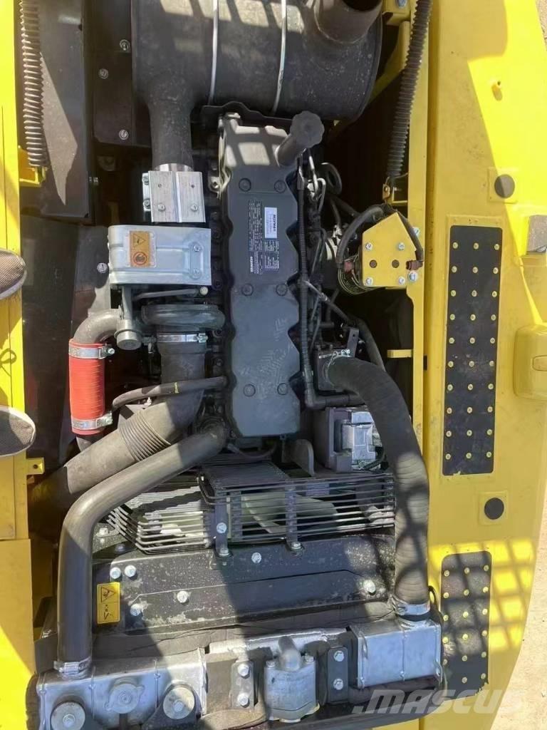 Komatsu 210LC-8 Raupenbagger