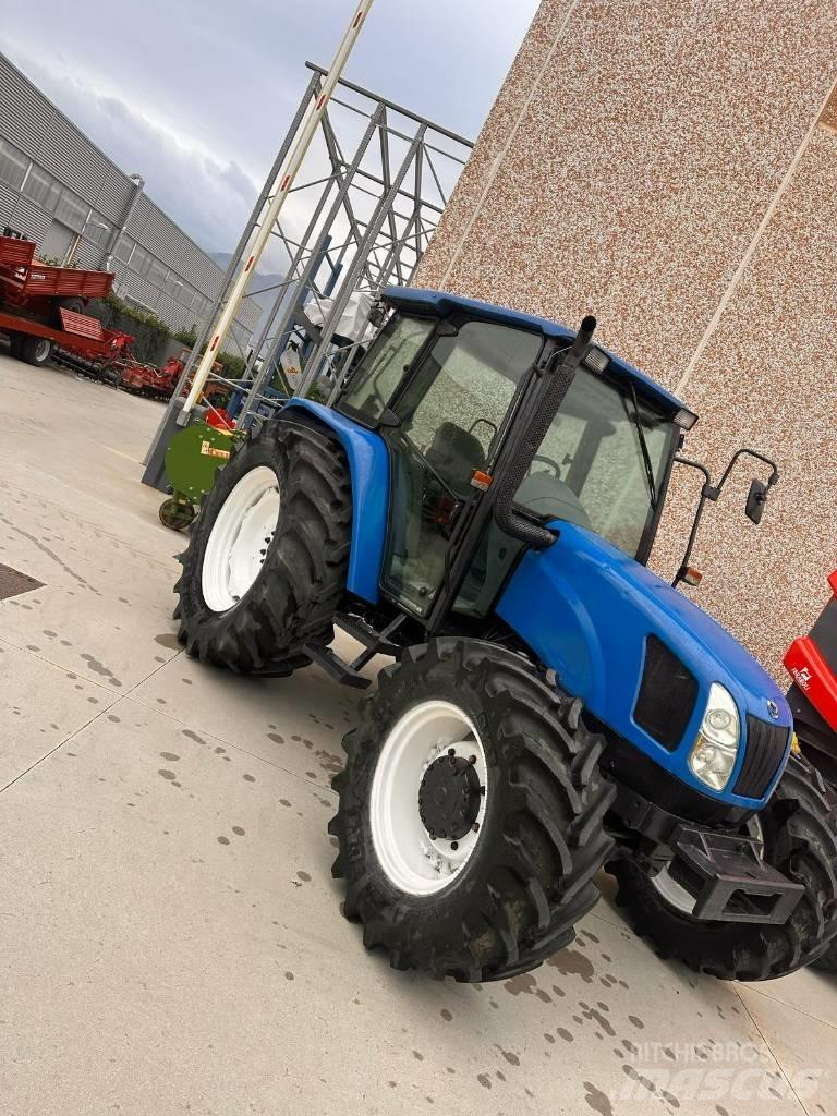 New Holland TL 100 Traktoren