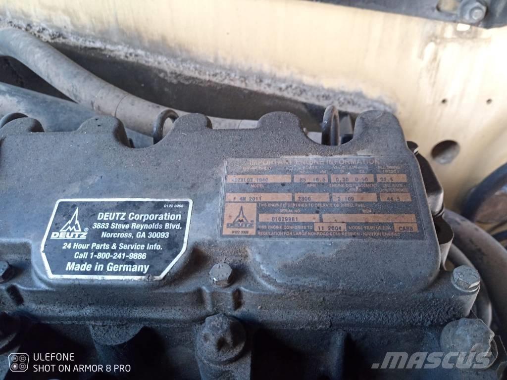 JLG 860 SJ Teleskopbühnen