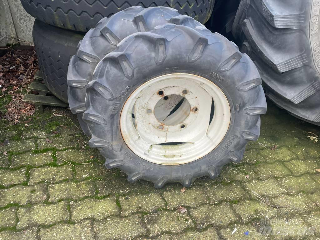 Pirelli 6.5 -16 + velg Reifen