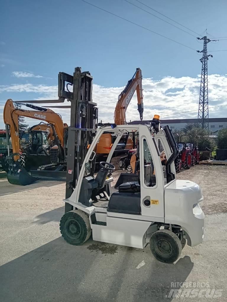 UniCarriers DX 25 Diesel heftrucks