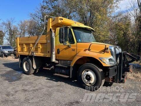 International 7400 Kipper