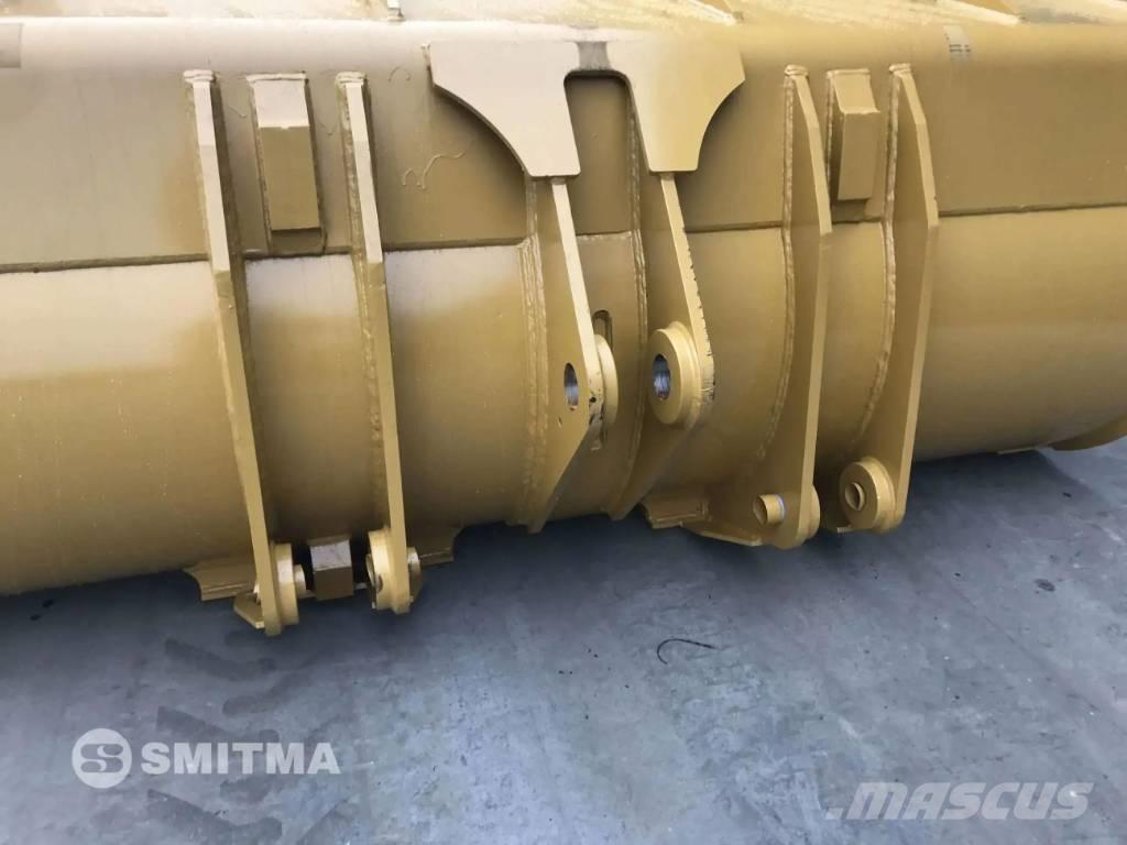 CAT 966M Schaufeln
