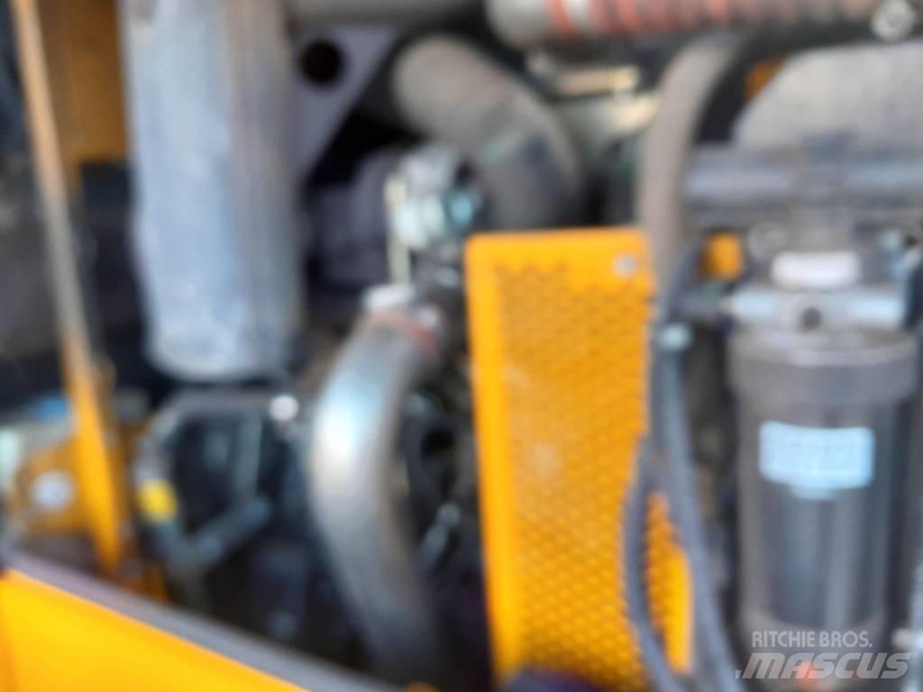 JCB 412 Teleskoplader für Landwirtschaft
