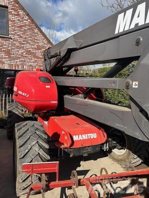Manitou 200 ATJ Gelenkteleskoparbeitsbühnen