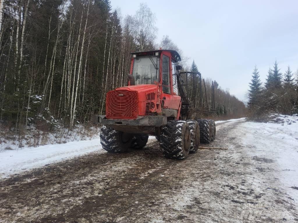 Komatsu 835 Forwarder