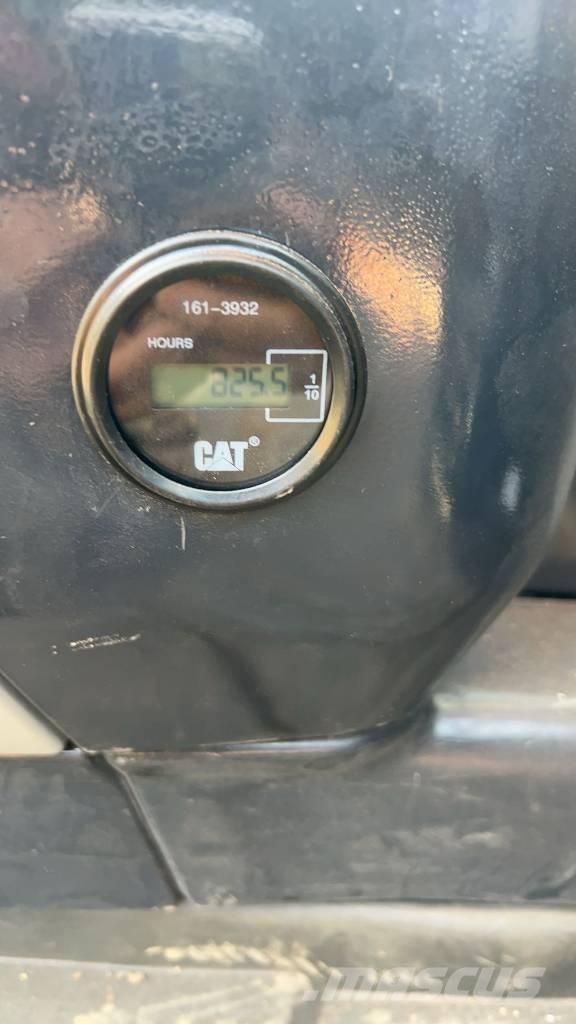 CAT 325 D Raupenbagger