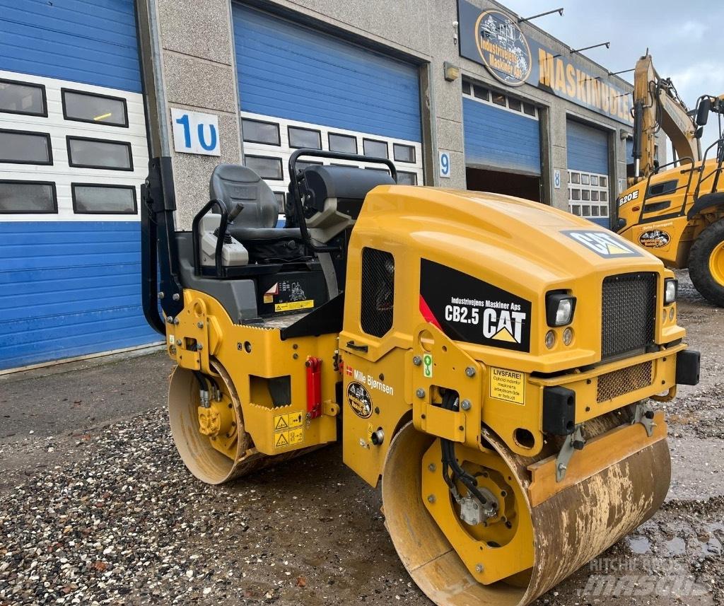 CAT CB 2.5 Tandemwalzen