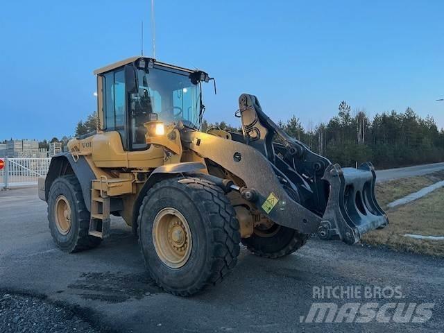 Volvo L90F Radlader