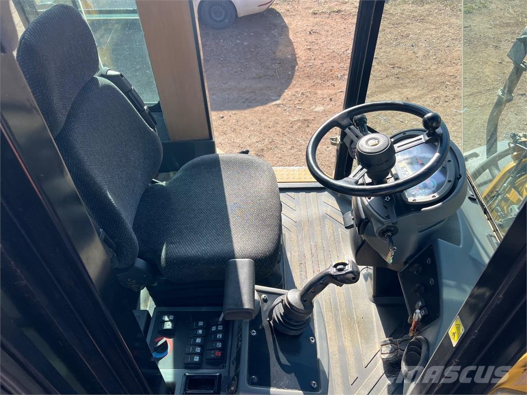 CAT 930 H 4X4 Sonstige Baumaschinen