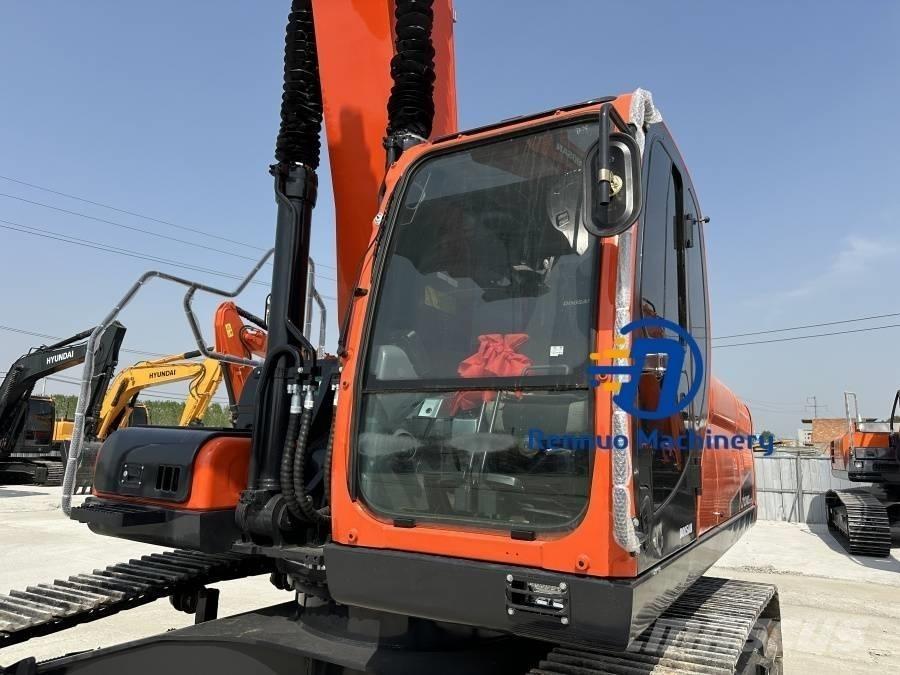 Doosan DX 340 Raupenbagger
