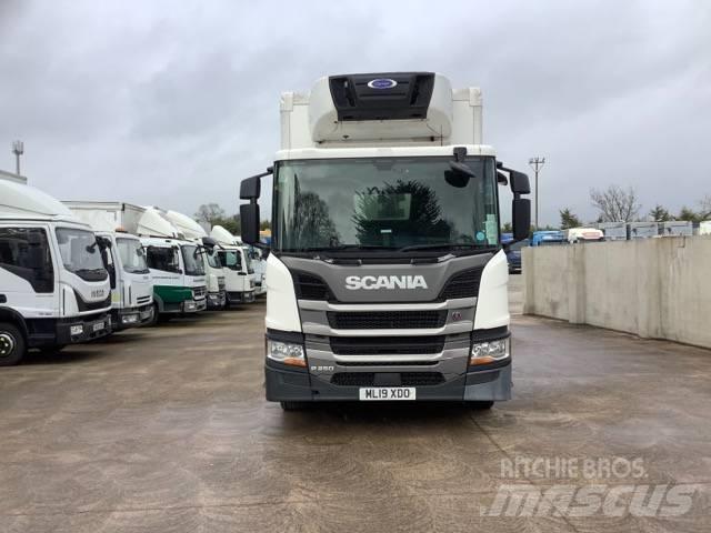 Scania P 250 Kühlkoffer