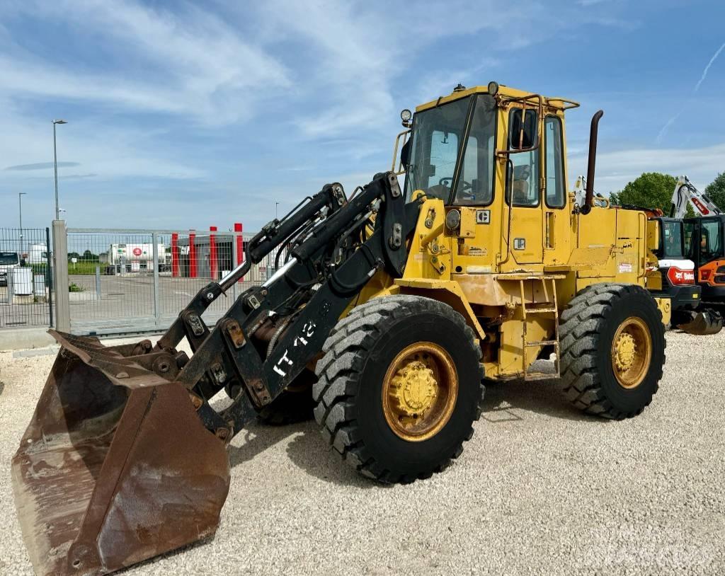 CAT IT 18 B Radlader