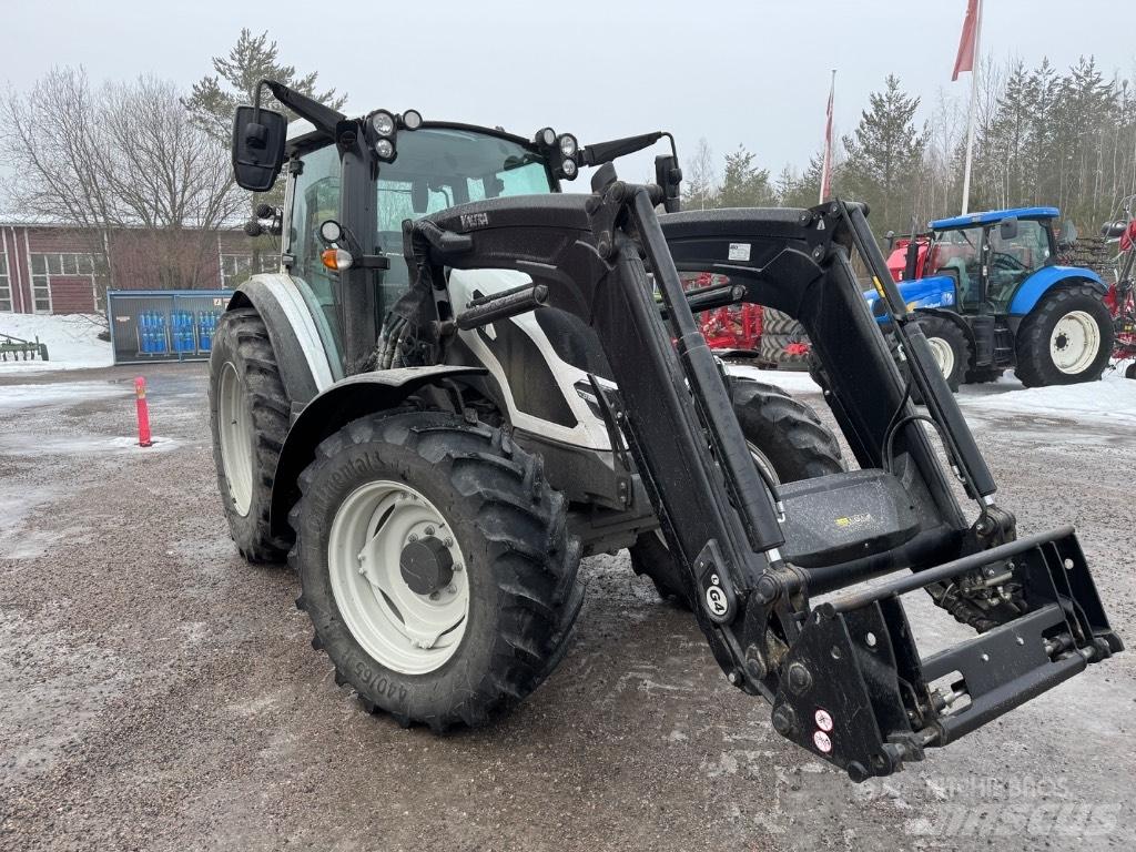 Valtra G 115 Active Traktoren