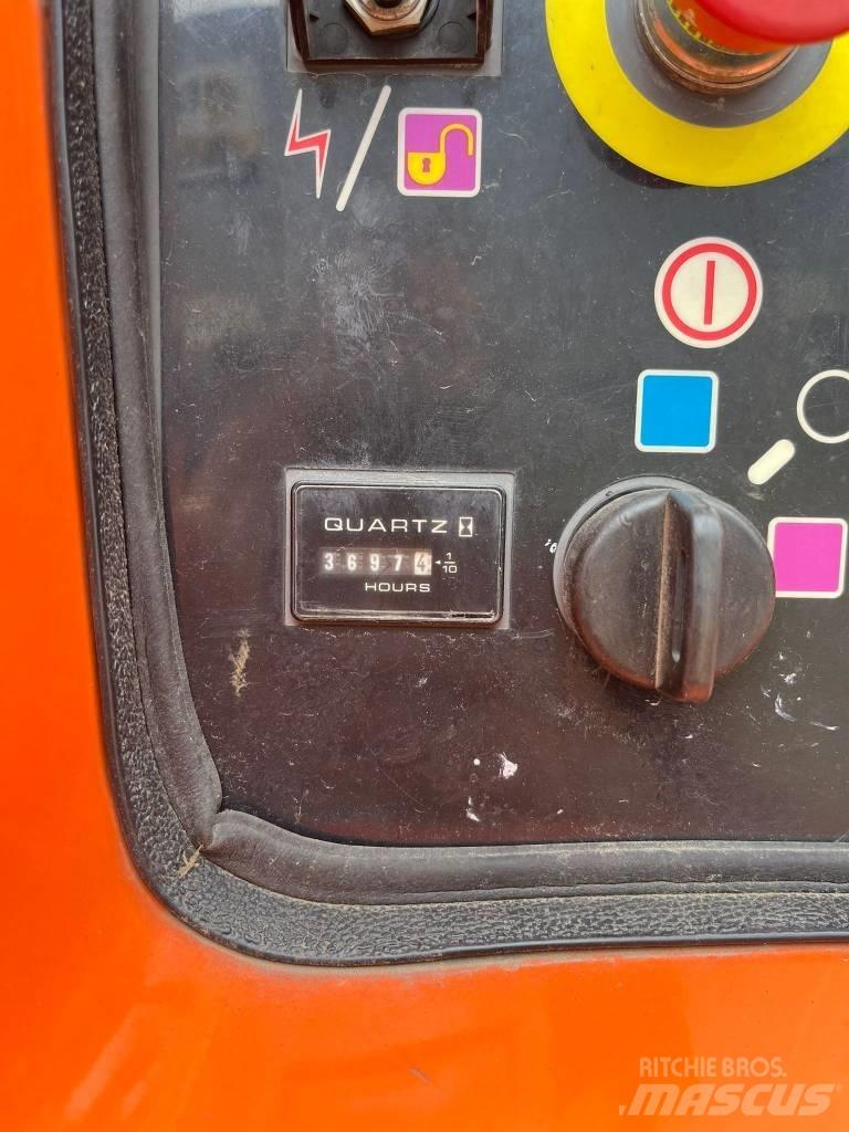 JLG 860 SJ Teleskopbühnen