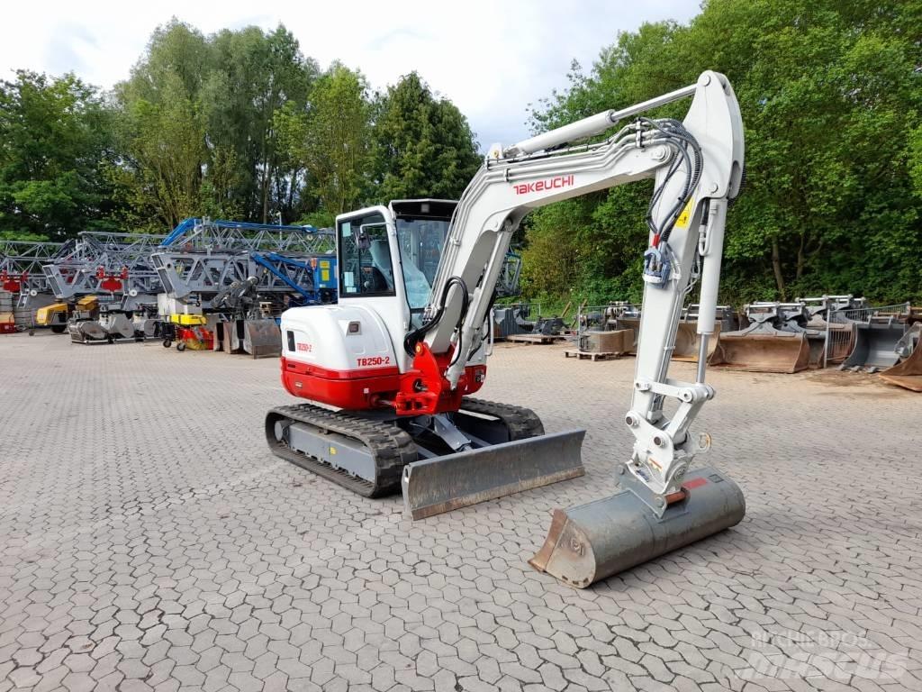 Takeuchi TB 250-2 Minibagger < 7t