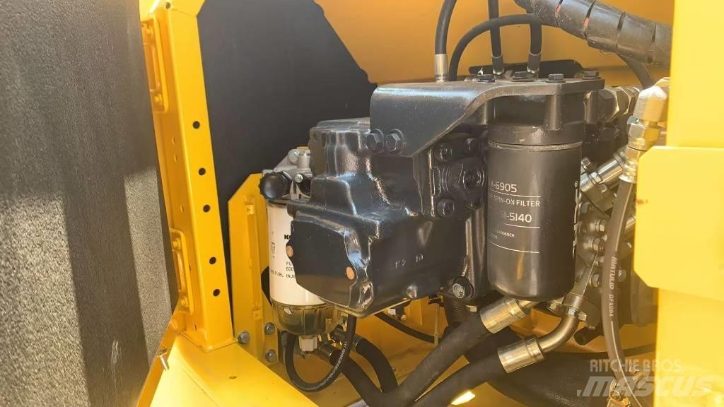 Komatsu PC 200-8N1 Raupenbagger