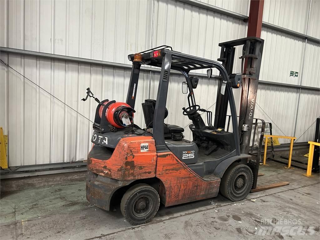 Toyota 02-8FGF25 LPG heftrucks