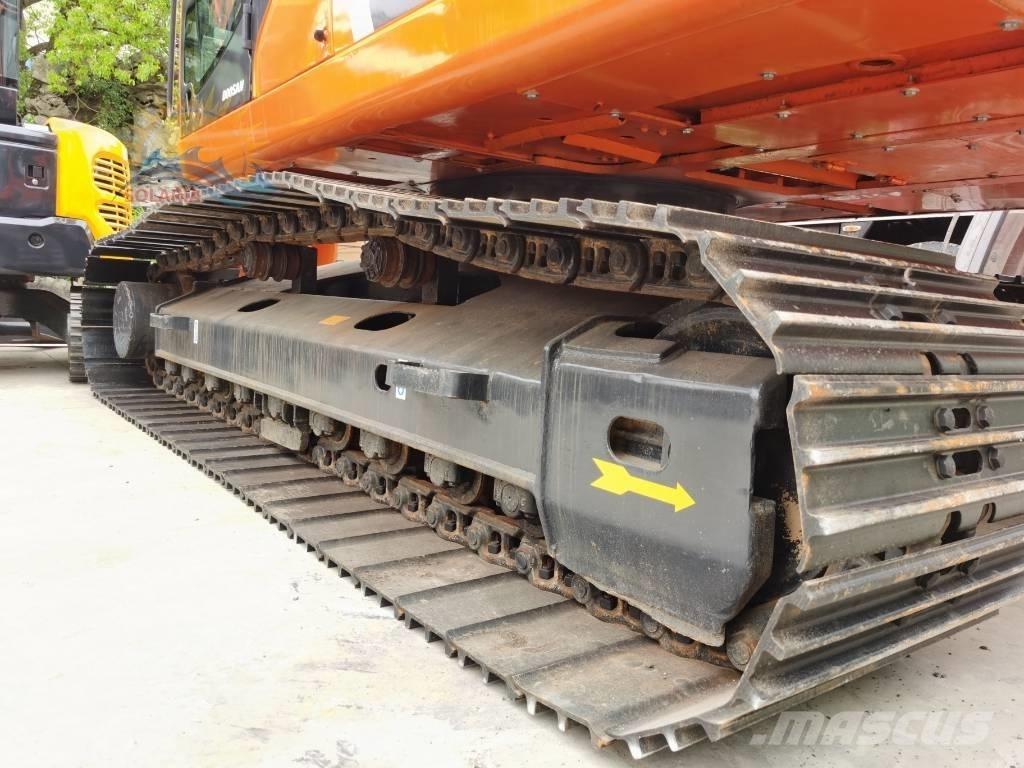 Doosan DX 225 LC Raupenbagger