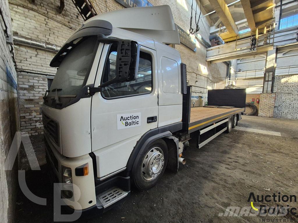 Volvo FM380 Pritschenwagen/Pritschenwagen mit Seitenklappe