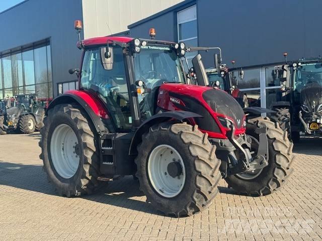 Valtra N134 Hitech Traktoren