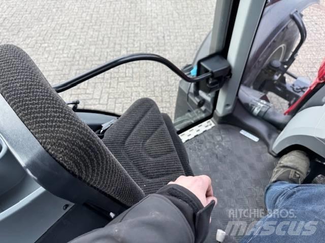 Valtra N134 Hitech Traktoren