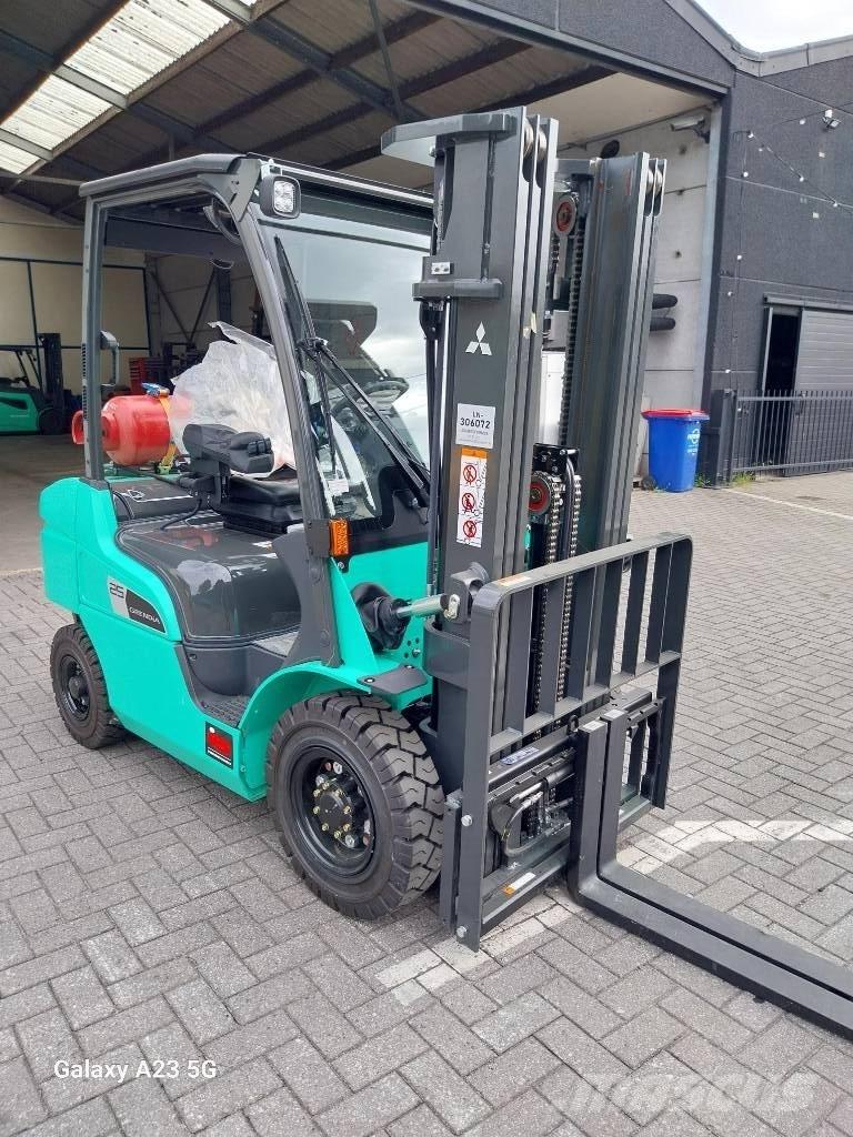 Mitsubishi FG 25 N LPG heftrucks
