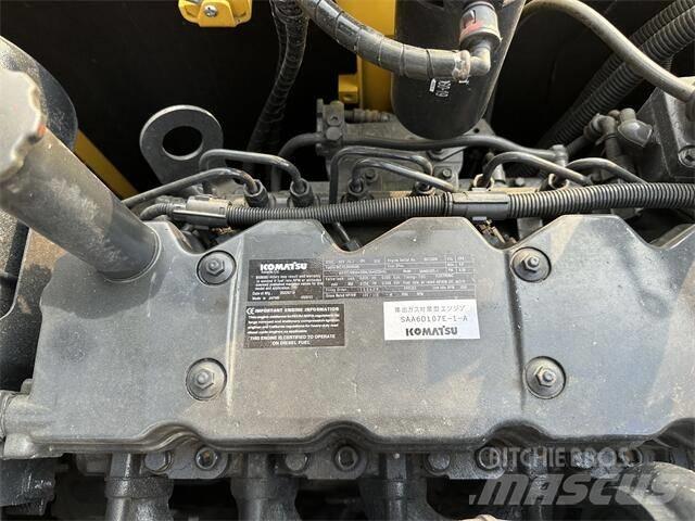 Komatsu PC210-8 Raupenbagger