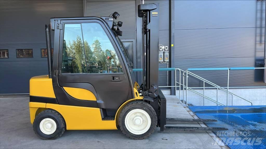 Yale GDP 30 VX Diesel heftrucks
