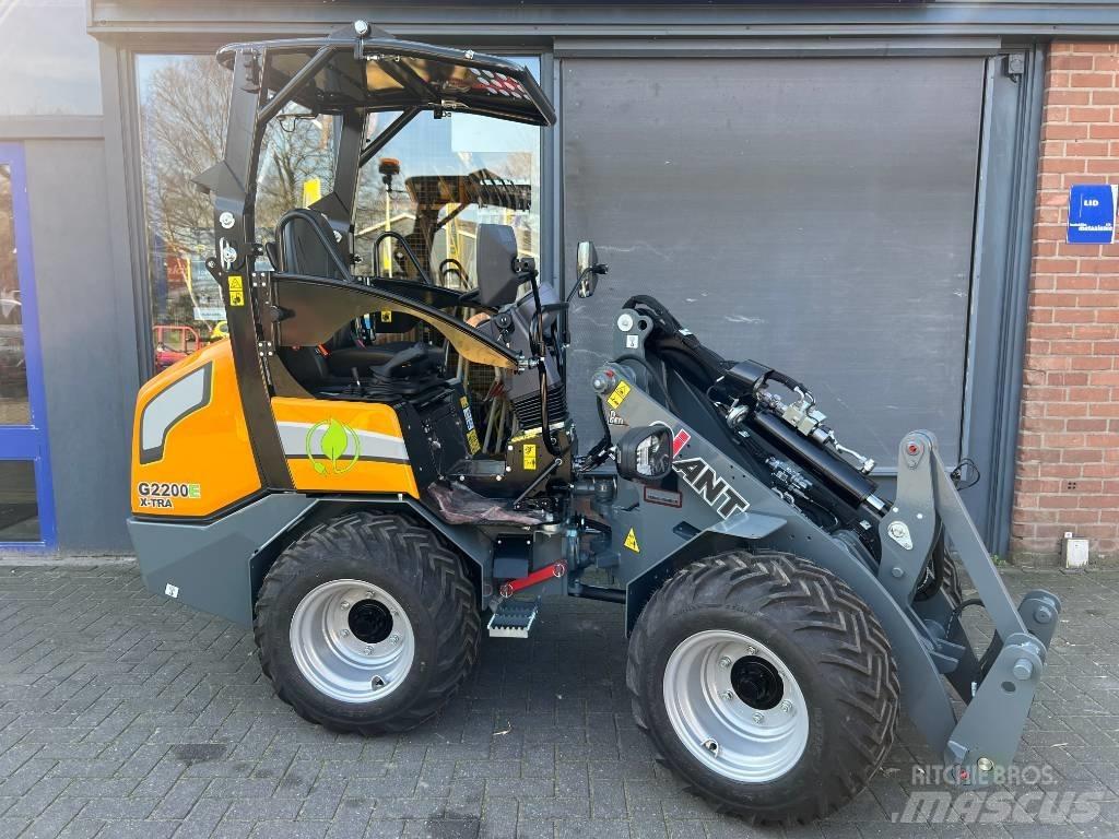 GiANT G2200E X-tra Multifunktionslader