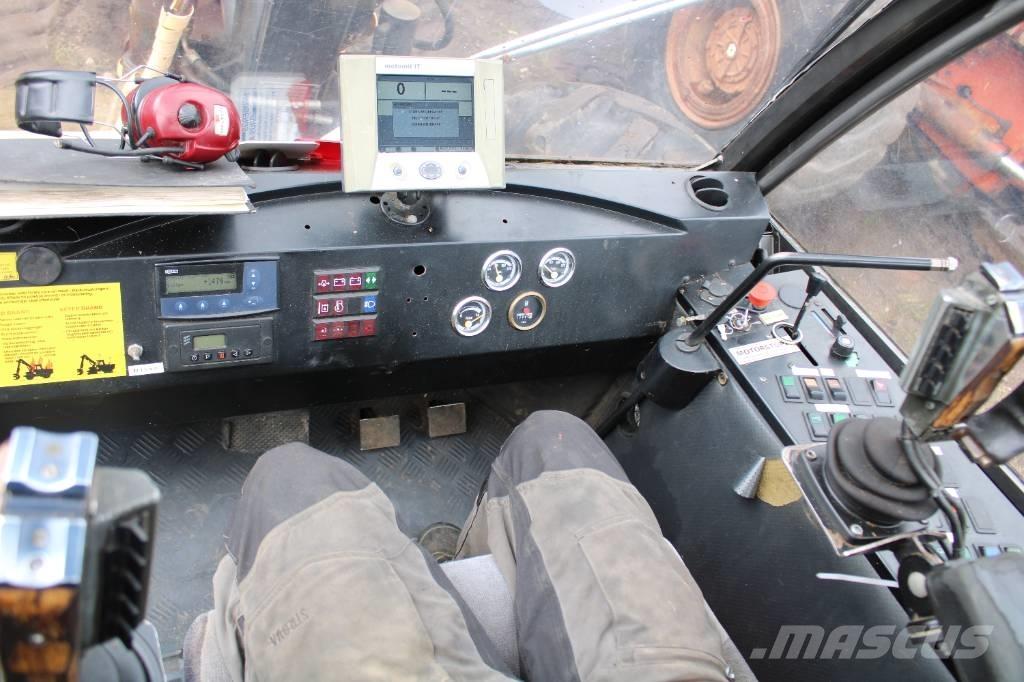 Sampo Rosenlew 1046x Harvester