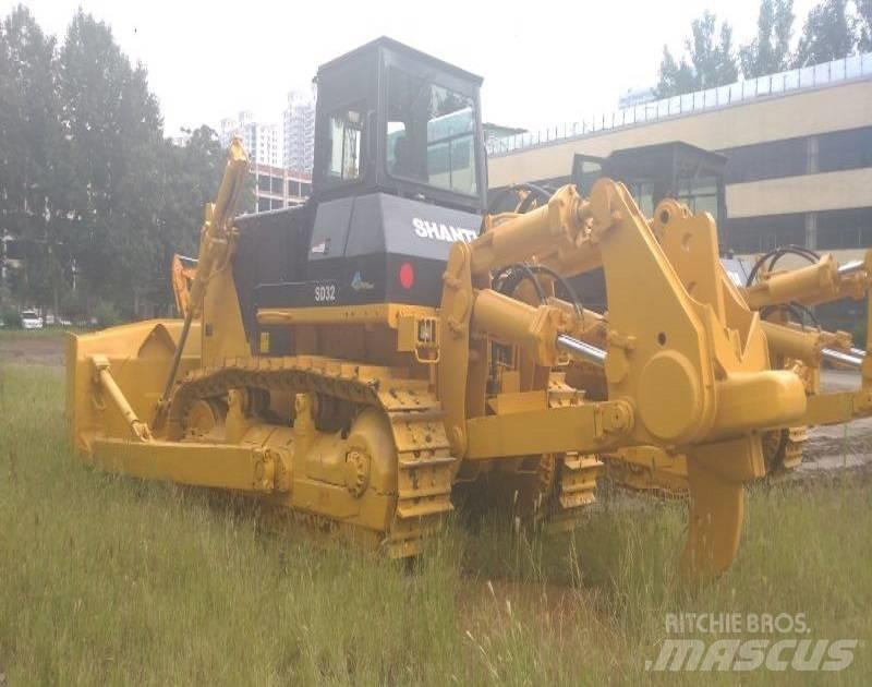 Shantui SD 32 Bulldozer