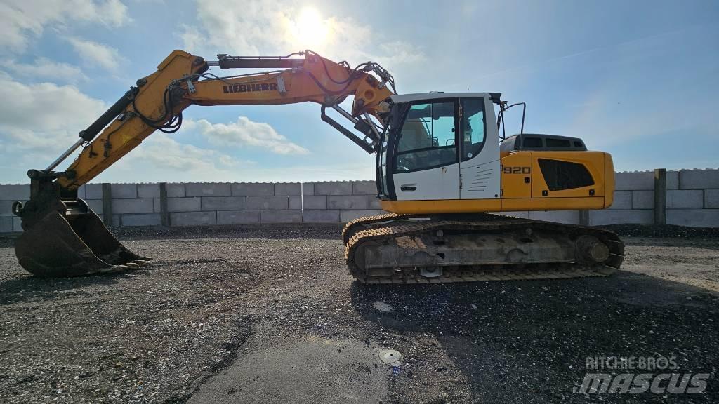 Liebherr R 920 LC Raupenbagger