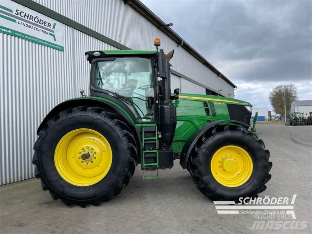 John Deere 6250 R Traktoren