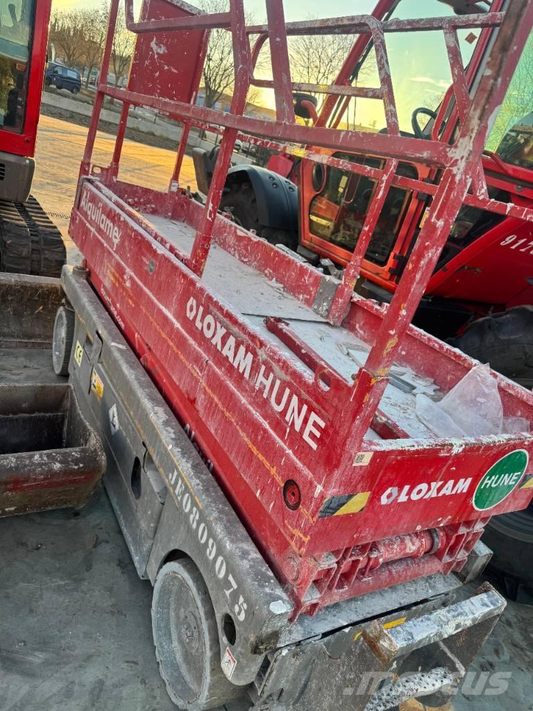 Haulotte Compact 8 Scheren-Arbeitsbühnen