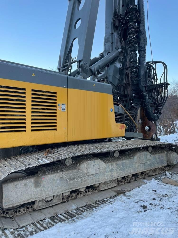 Liebherr LRB 155 Rammen