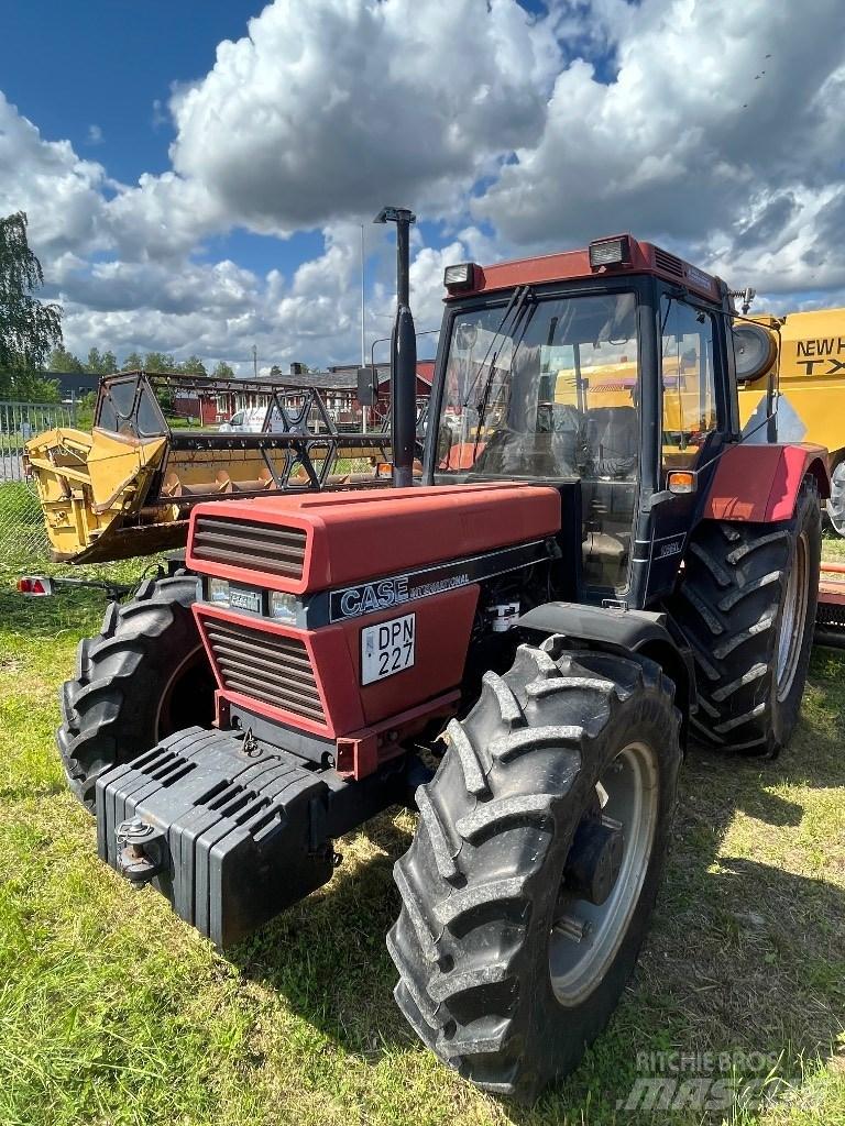 Case IH 1056 XL A Traktoren