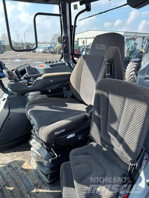 Valtra T 235 D Traktoren