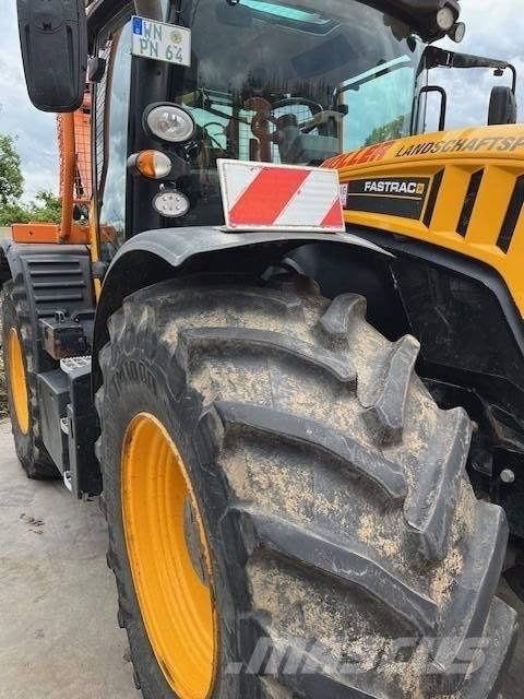 JCB Fastrac 4220 Traktoren