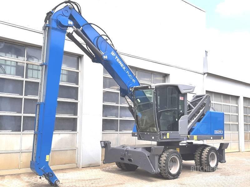 Fuchs MHL 320 F Materialumschlag