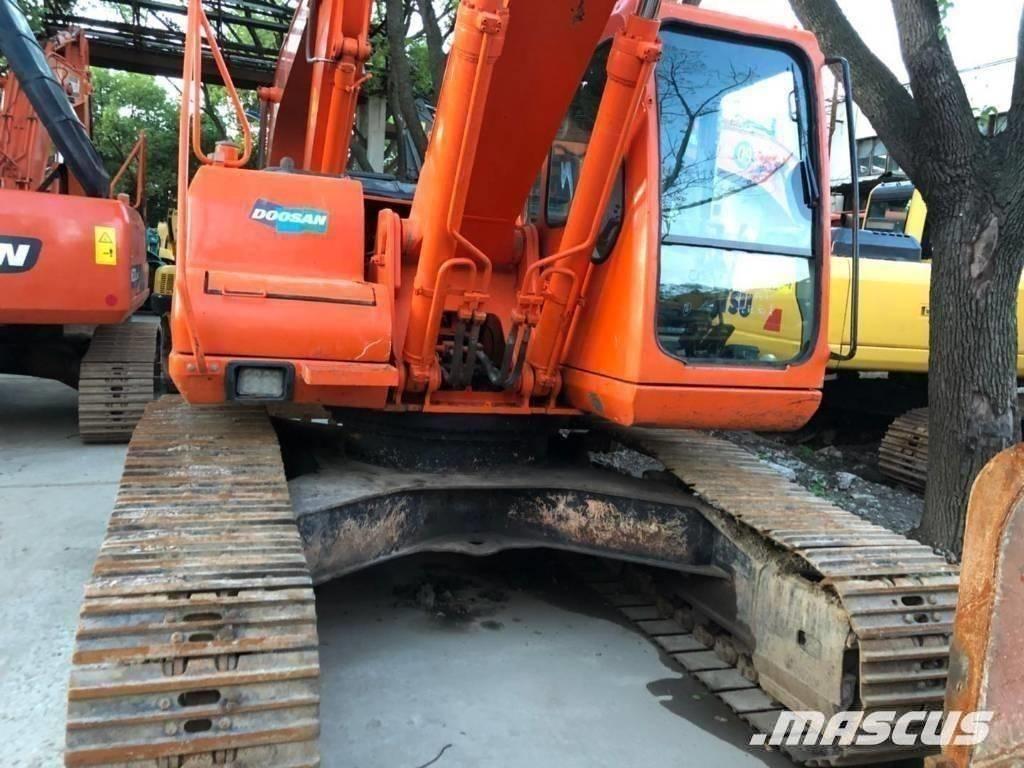 Doosan 220-7 Raupenbagger