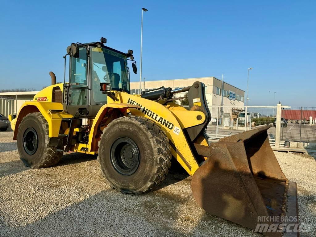 New Holland W 230 C Radlader