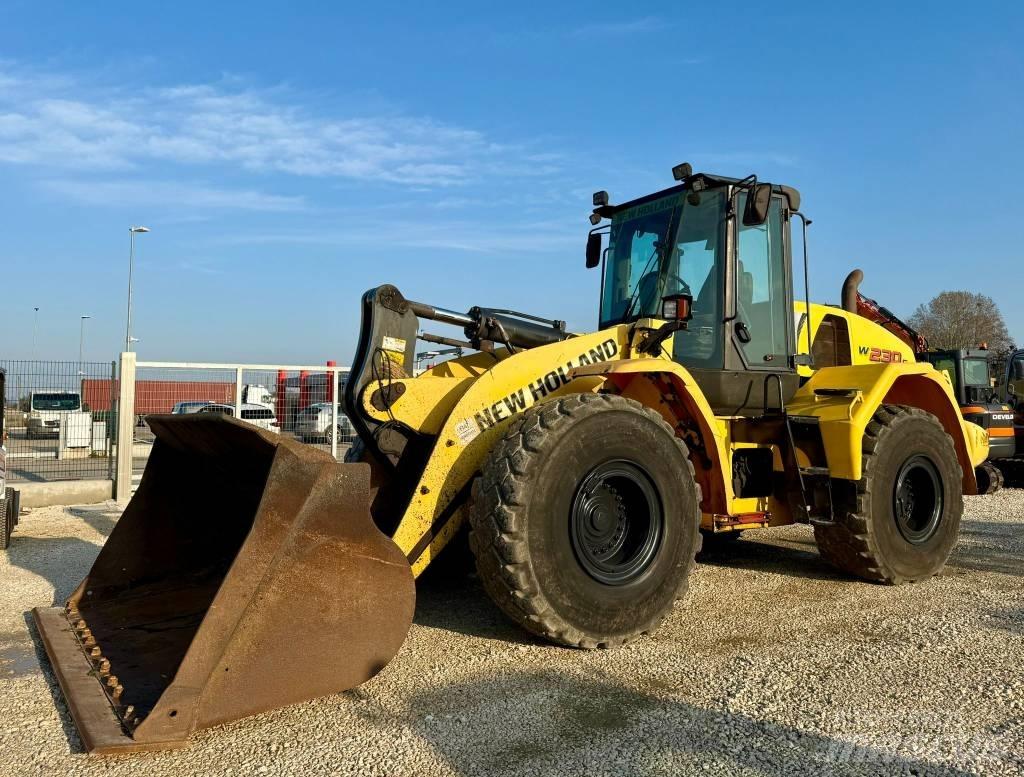 New Holland W 230 C Radlader
