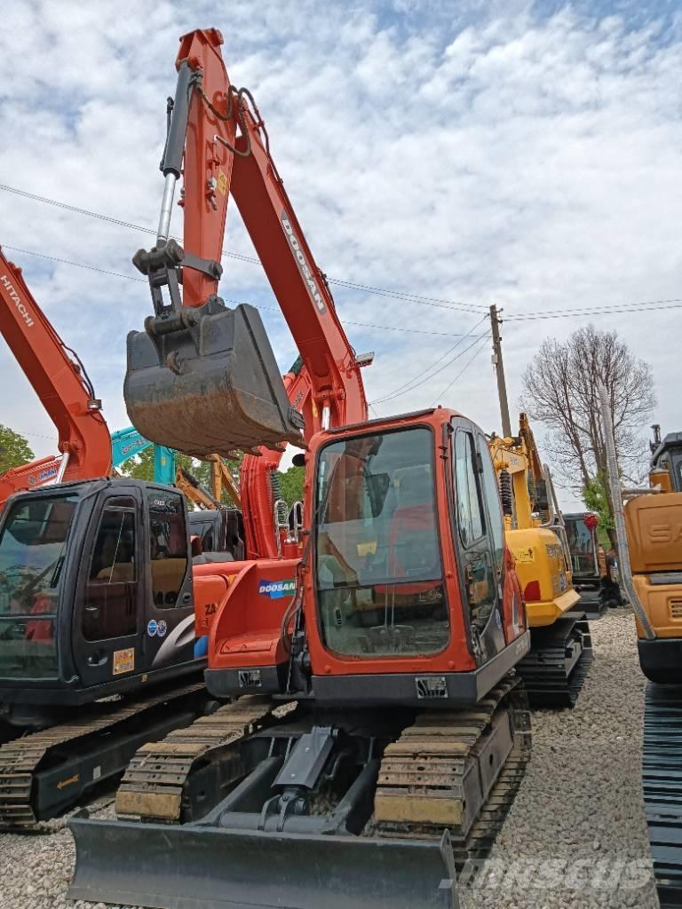 Doosan DX 75 Raupenbagger