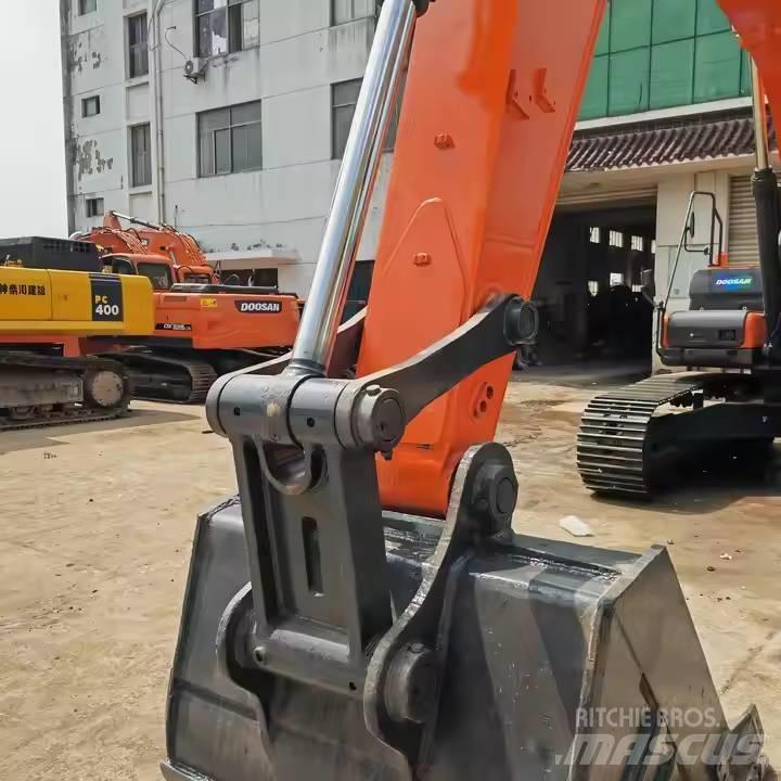 Doosan DX340LC-9C Raupenbagger