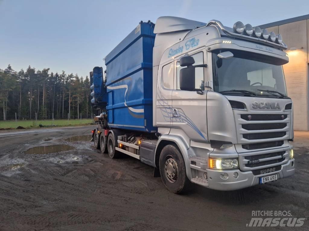 Scania R 580 LB Holzhäcksler